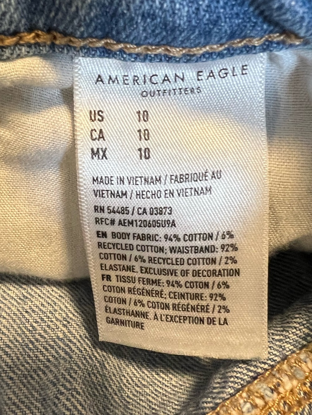 American Eagle Outfitters Light Blue Distressed High-Rise Mom Short Women 10 - Picture 7 of 10